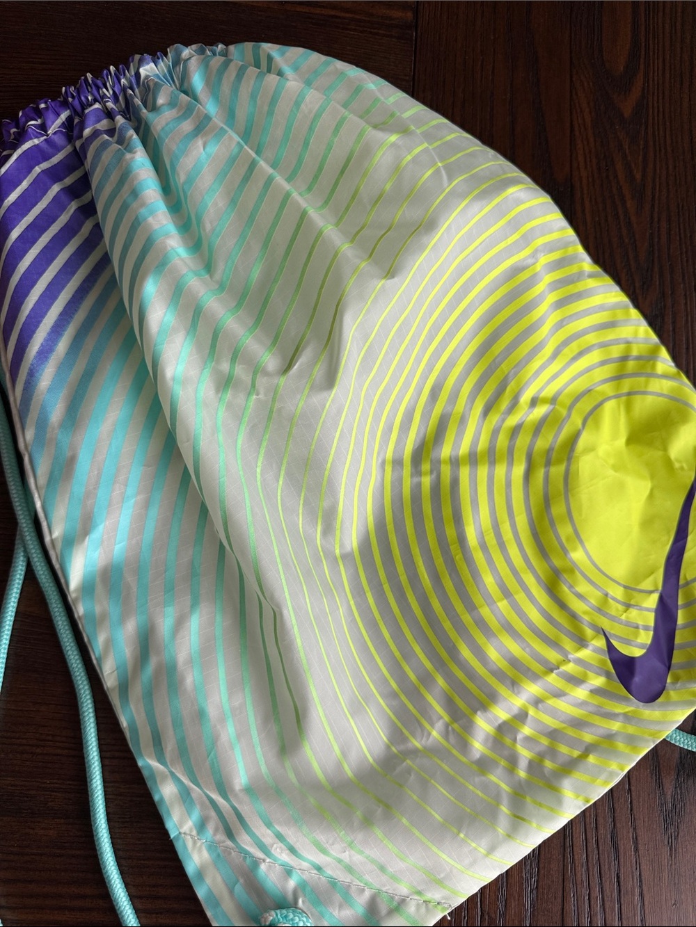 Nike Drawstring Bag - Picture 4 of 4
